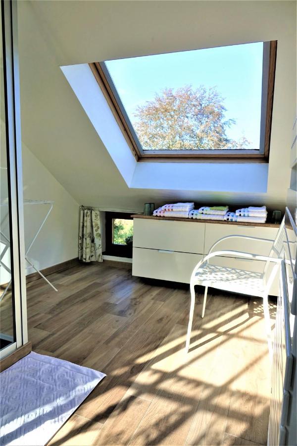 Le Jardin Des Miroirs Bed & Breakfast *